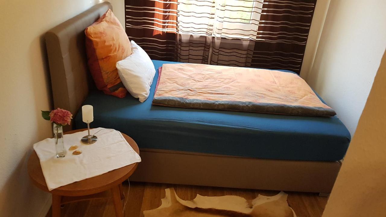 Stadtnahe Wohnung Mit Kl.Balkon Und Parkplatz Oldenburg Dış mekan fotoğraf